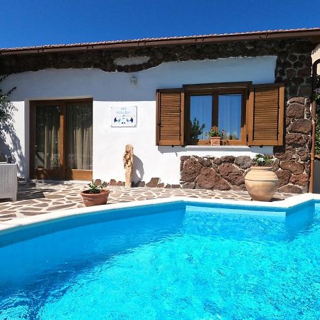 Villa Sari Affitta Camere Ла-Калетта Екстер'єр фото